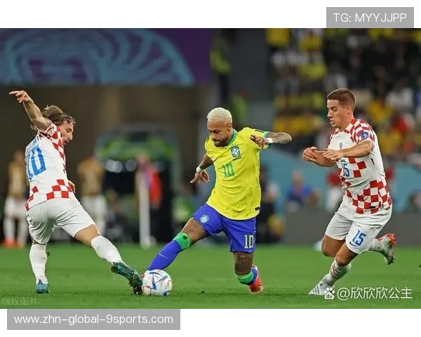 内马尔禁区外的轻松搓射险些改写比分