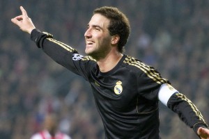 九游娱乐电竞站-LOL英雄操作技巧巅峰演绎，lol英雄技巧教学视频